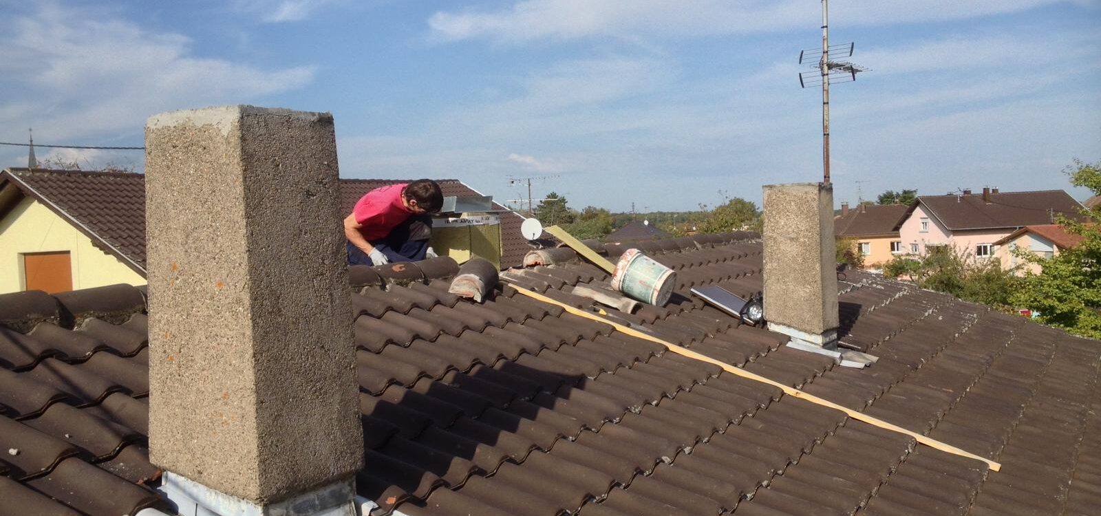 HABILLAGE CHEMINEE_5 1600X750 | Travaux Toiture Haut Rhin Quels dégâts peuvent apparaître après plusieurs années sans entretien de toiture ? Illzach